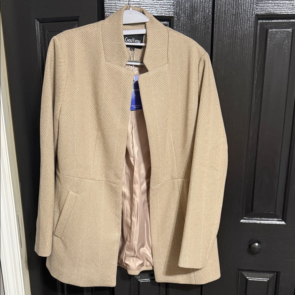 Women's Tan Jacket